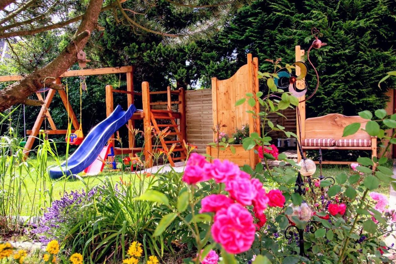 Familien-Ferienwohnung Haustein Konigswalde Ngoại thất bức ảnh